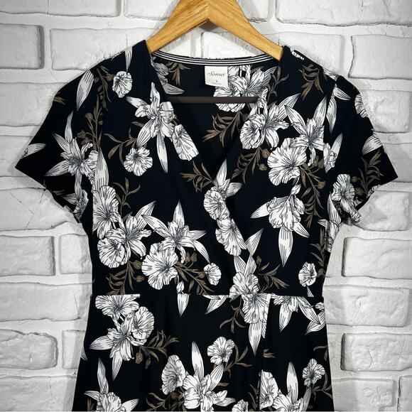 Soma Floral Mock Wrap Dress Size Small - Picture 8 of 9